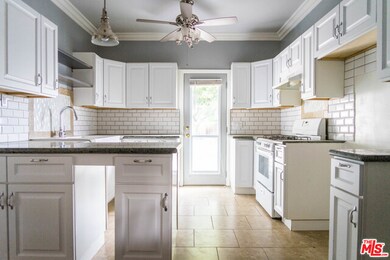 Amazing Kitchen!
