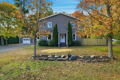 50 Pine St, South Hadley, MA 01075 - photo 2