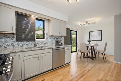 166 Dunbar Ln, East Dundee, IL 60118 - photo 3