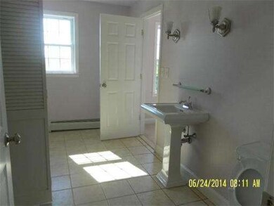 411 Pleasant St, Leicester, MA 01524 - photo 5