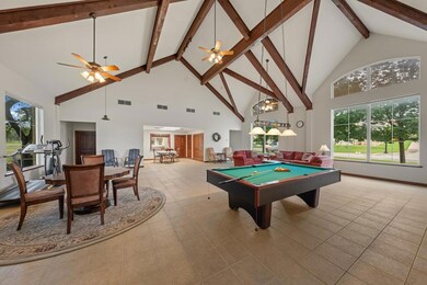 1813 N Chateau Ln unit 7, Kerrville, TX 78028 - photo 5