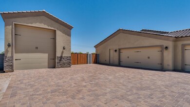 2810 E Andre Ct-2