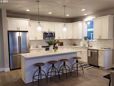 1101 SW Dottie Ct, Troutdale, OR 97060 - photo 7