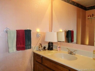 8 Briar Knoll Ct, Asheville, NC 28803 - photo 4