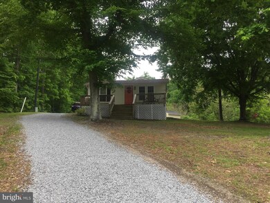 11218 Piedmont Dr, Fredericksburg, VA 22407 - photo 4