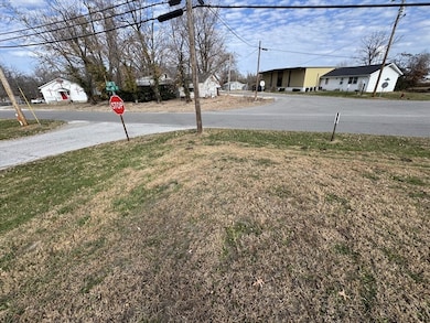 902 S Rollins St, Macon, MO 63552 - photo 2