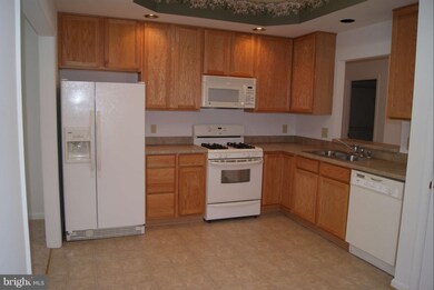 7017 Radford Dr, Fredericksburg, VA 22407 - photo 4