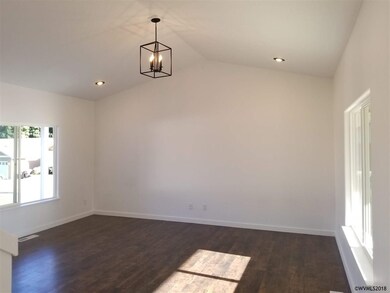 6075 Cord Ln SE, Salem, OR 97306 - photo 5