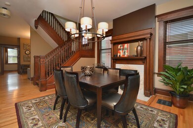 Dining Room (7)
