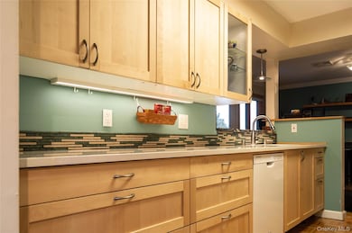 350 N Water St unit 1-2, Newburgh, NY 12550 - photo 5