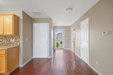 1416 Myrtle Beach Ave, Champaign, IL 61822 - photo 6