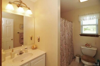 60 Creekview Rd, Kunkletown, PA 18058 - photo 5