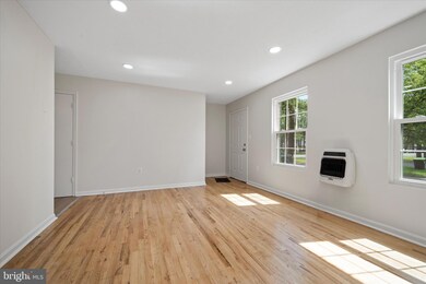 228 Carroll Dr, Stephens City, VA 22655 - photo 7