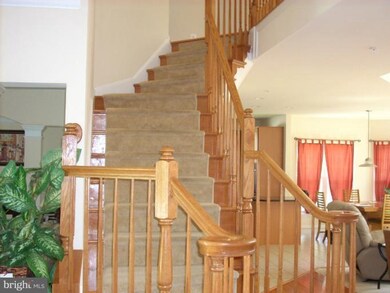 7219 Autumn Blaze Ct, Clinton, MD 20735 - photo 4