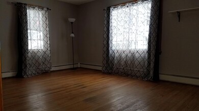 08. bedroom