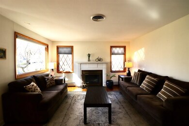 1528 Regent St, Schenectady, NY 12309 - photo 4