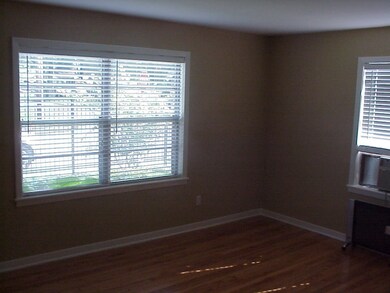 1002 Key St unit 1, Houston, TX 77009 - photo 7