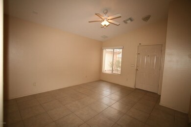 LIVING ROOM - VAULTED CEILING!!!