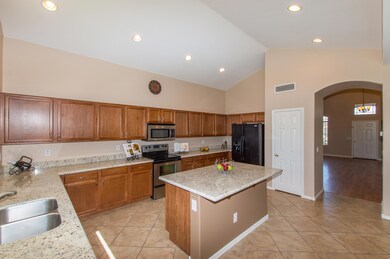 06 Kitchen