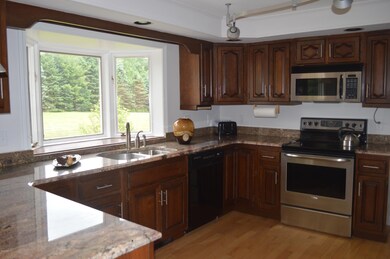 21 Bracelan Ct, Lenox, MA 01240 - photo 4