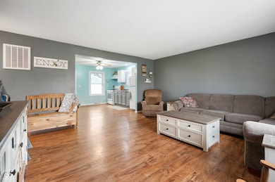 840 S Broadway St, Pendleton, IN 46064 - photo 3