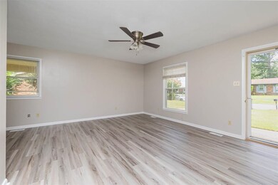 261 Channing Dr, Fayetteville, NC 28303 - photo 5