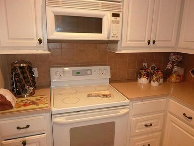 10618 Heather Hill Dr, Houston, TX 77086 - photo 5