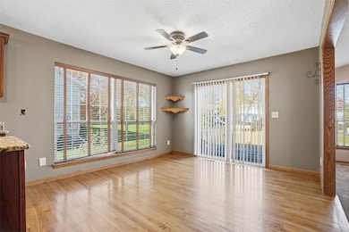 6812 Underwood Ave SW, Cedar Rapids, IA 52404 - photo 6