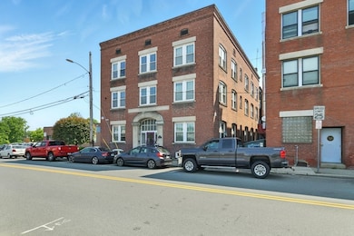 11 Conway St, Greenfield, MA 01301 - photo 2