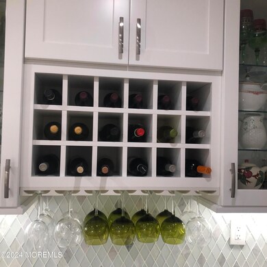 79 Horseshoe Ct, Oceanport, NJ 07757 - photo 4