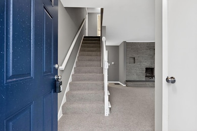 4232 Mayflower Blvd, Columbus, OH 43213 - photo 3