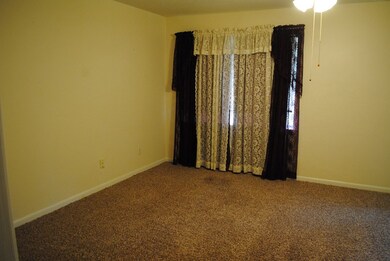 603 Maxine Ave, McComb, MS 39648 - photo 2