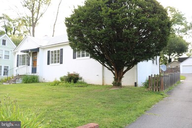 150 N Hatcher Ave, Purcellville, VA 20132 - photo 2