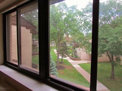 15 Kathy Place unit 3B, Staten Island, NY 10314 - photo 5