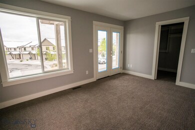 Picture of a similar master bedroom within the pro