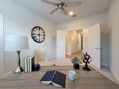 508 W Donovan St unit K, Houston, TX 77091 - photo 4