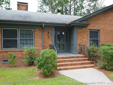 2702 Mirror Lake Dr, Fayetteville, NC 28303 - photo 2