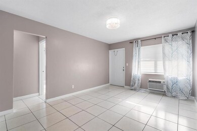 2230 Douglas St unit A-B, Hollywood, FL 33020 - photo 6