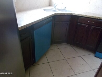 749 Desert Sage Dr, Horizon City, TX 79928 - photo 7