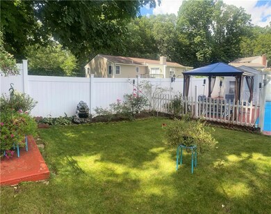 35 Thornton St, Johnston, RI 02919 - photo 5