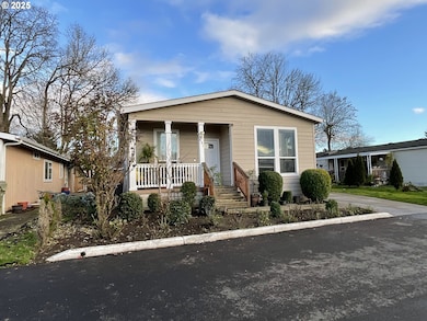 861 Liberty Bell Dr, Beaverton, OR 97006 - photo 3