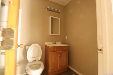 164 Grapeland Ave, San Antonio, TX 78214 - photo 4