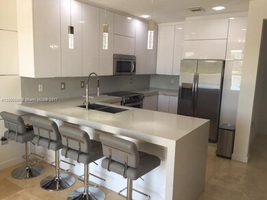 10805 NW 75th St, Doral, FL 33178 - photo 6