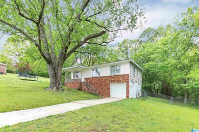 520 19th Terrace NE, Center Point, AL 35215 - photo 3