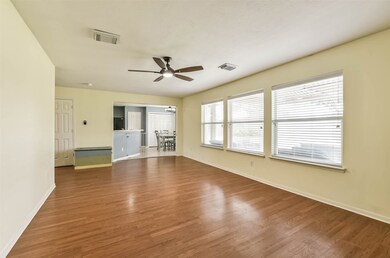 3712 Burwood Ct, Pearland, TX 77584 - photo 6