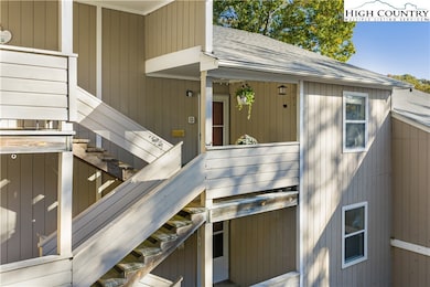 Kingswood Condominiums unit 17, Boone, NC 28607 - photo 2