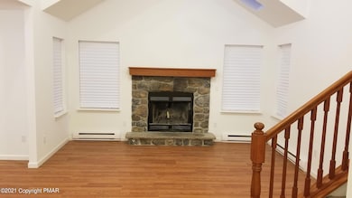 402 Butz Ln, Scotrun, PA 18355 - photo 3