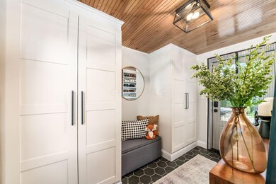 233 Richards Rd, Columbus, OH 43214 - photo 7