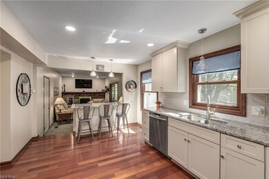 Eat in kitchen opens to Family Room