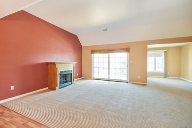 2740 Georgetowne Dr unit C2, Highland, IN 46322 - photo 2